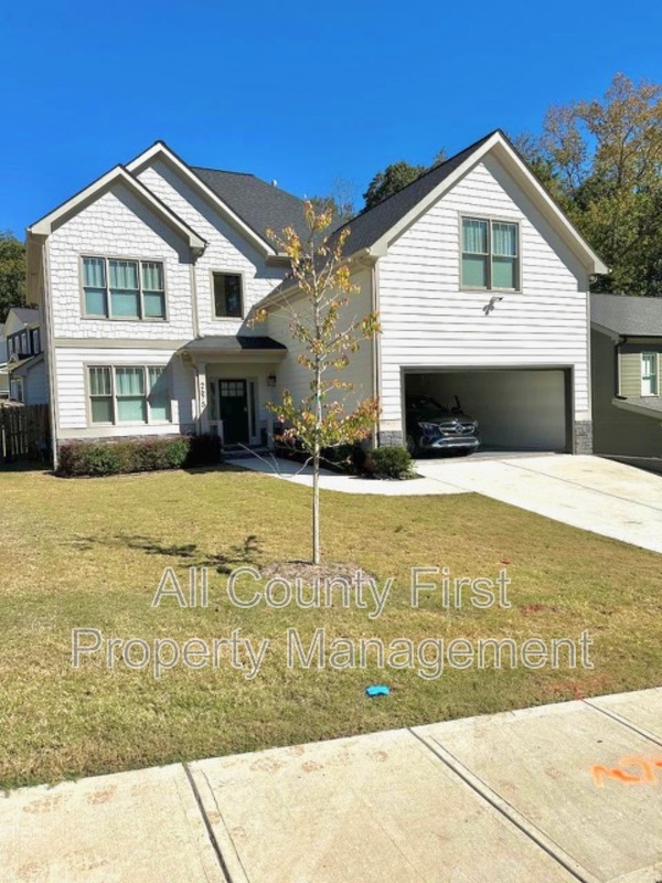 Decatur House: 2675 Eagles Crest Ln