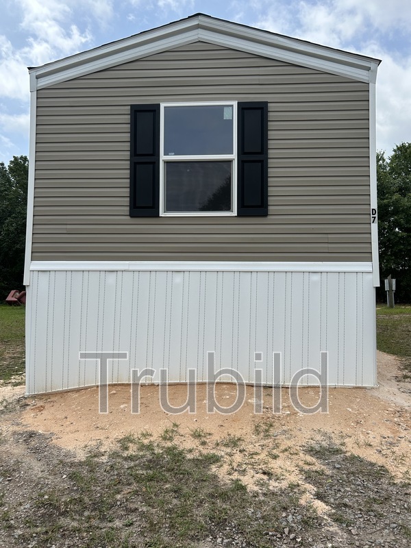 Lexington House: 142 Industrial Drive