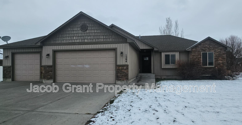 Idaho Falls House: 1584 Indian Hollow