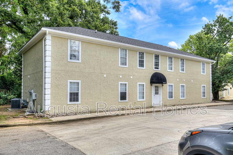 Augusta Condo: 940 Stevens Creek Road 302