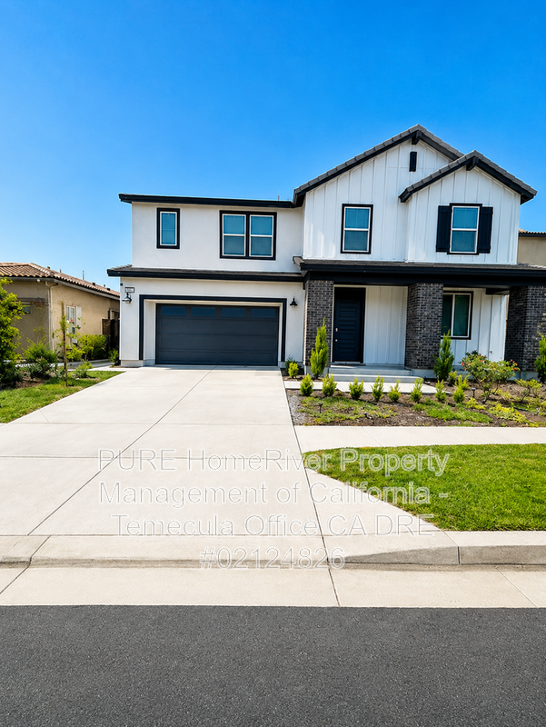 Fontana House: 16750 Yarrow Ln