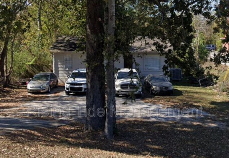 Alabaster House: 10681 Highway 119