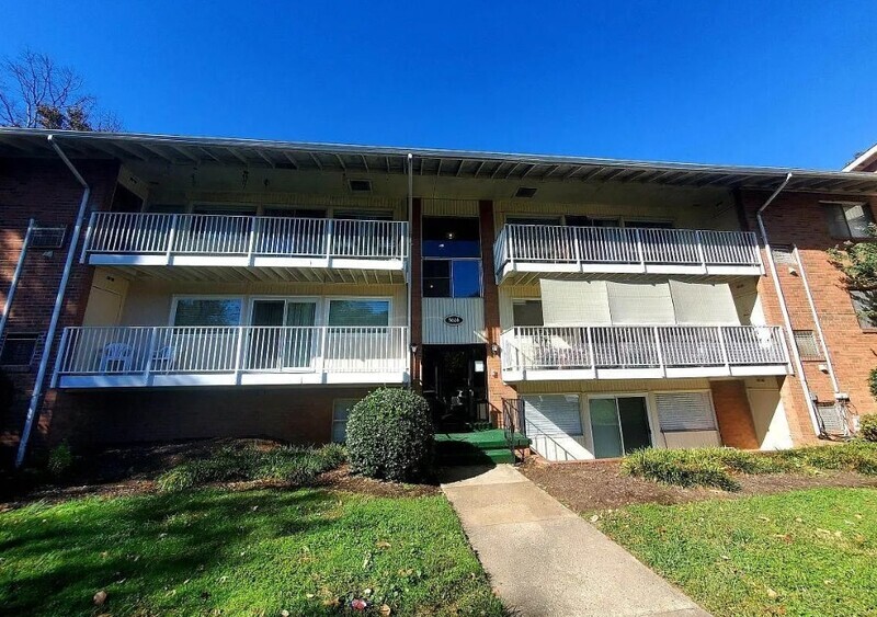 Richmond Condo: 5604 Crenshaw Rd