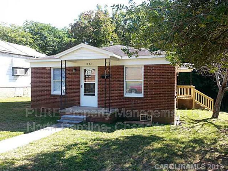 Charlotte Condo: 1933 Saint Luke St