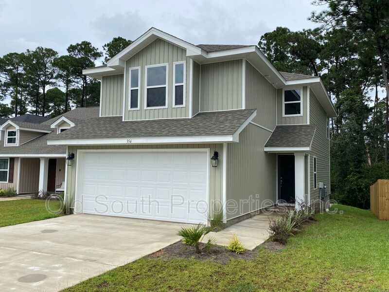Pensacola House: 354 Cardinal Cove Ct