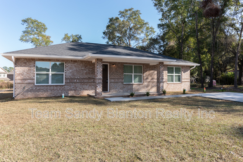 Pensacola House: 8570 Stockdale Avenue