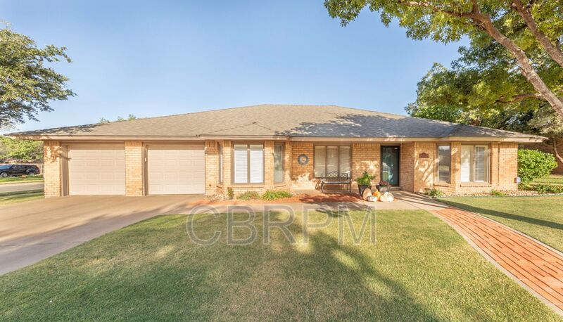 Lubbock House: 3620 93rd St
