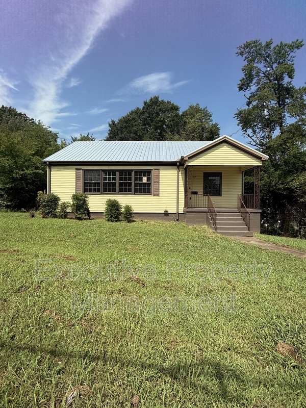 Birmingham House: 1212 Mims Street