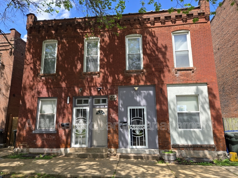 St. Louis Condo: 3113 Magnolia Avenue - 1st Fl
