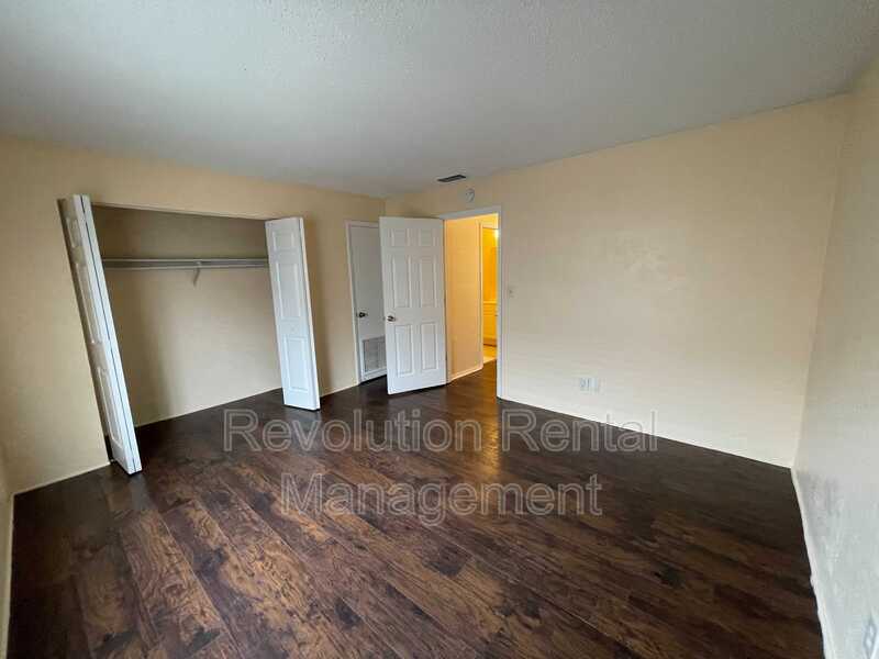 1625 Espanola Ave Apt 112 Holly Hill FL 32117-1777 - Photo 3