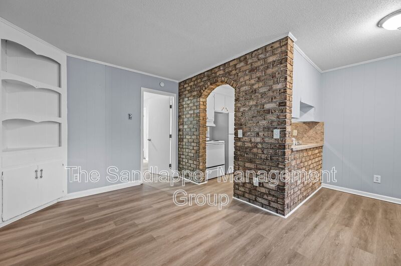 N Charleston Condo: 1215 Mosstree Road
