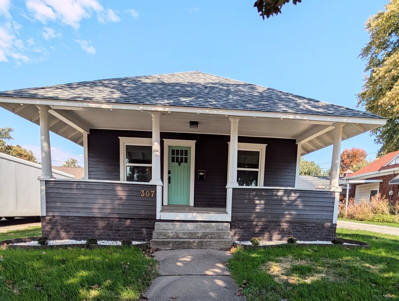 Oskaloosa House: 307 5th Avenue East