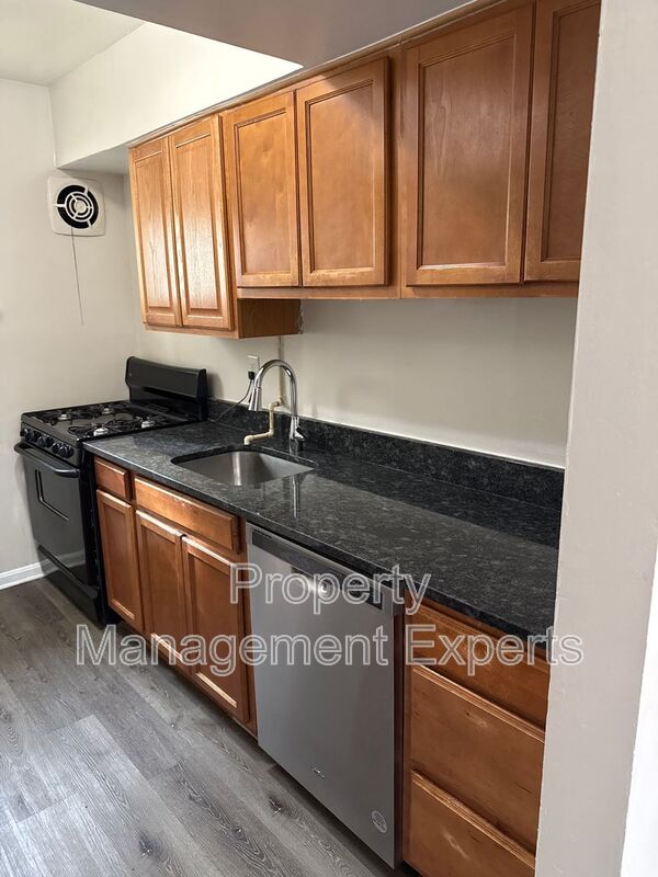 Arlington Condo: 2110 Culpeper St.