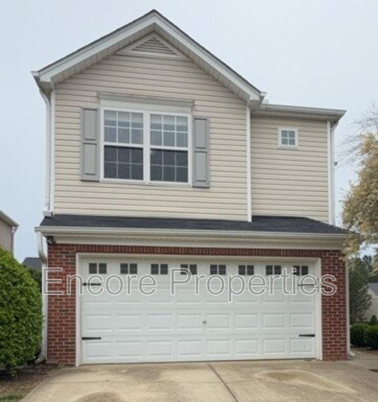 Holly Springs House: 221 Danesway Drive