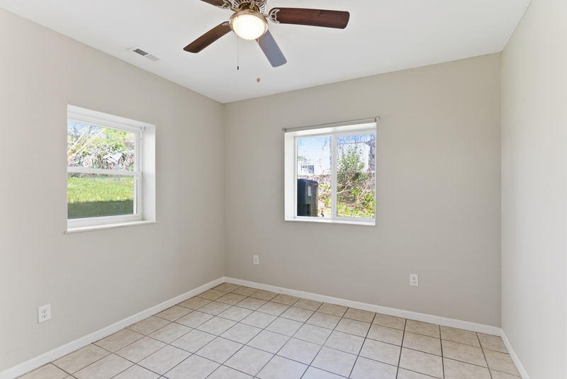 Photograph 5 of 3300-3374 Valley View Drive, 3330