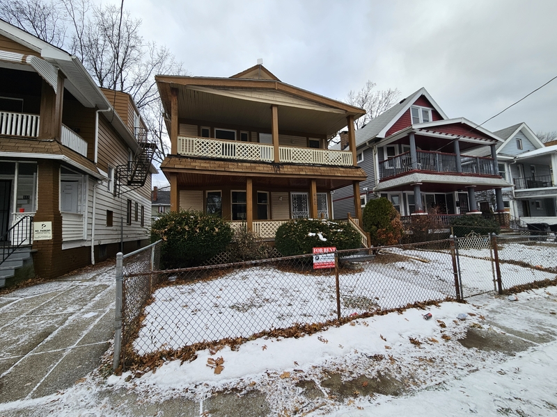 Cleveland Condo: 440 East 115th Street - Downstairs