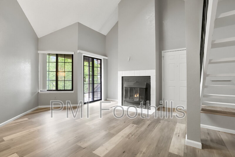 Lakewood Condo: 832 South Vance Street