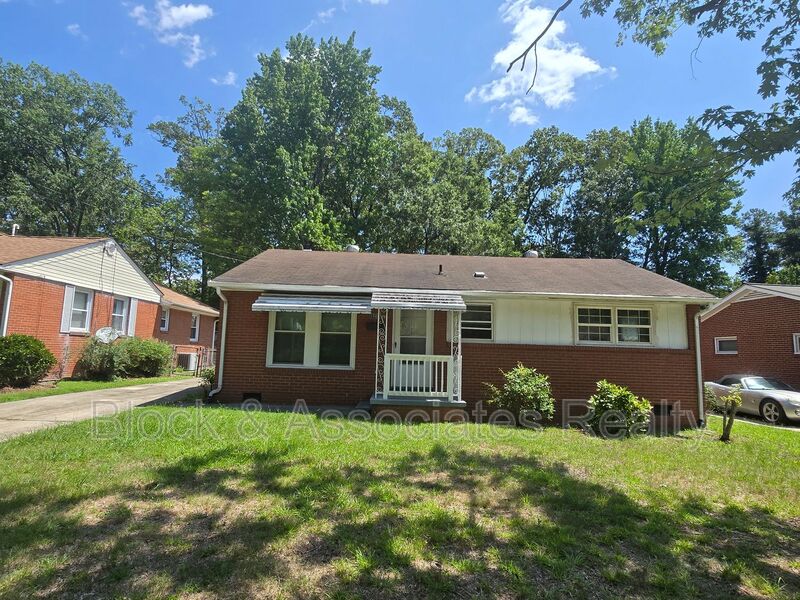Greensboro House: 1605 Pichard St.