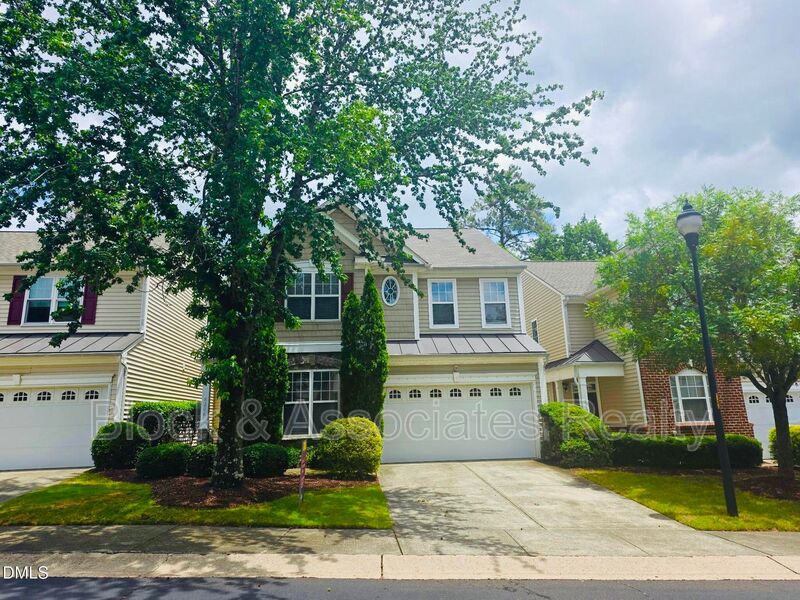 Raleigh House: 8208 Stone Cellar Drive