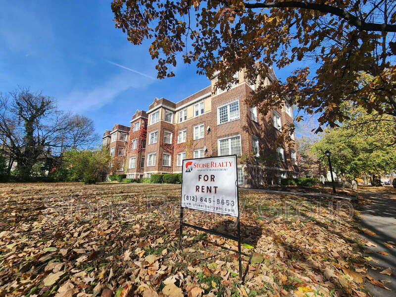 Terre Haute Condo: 525 South 6th Street