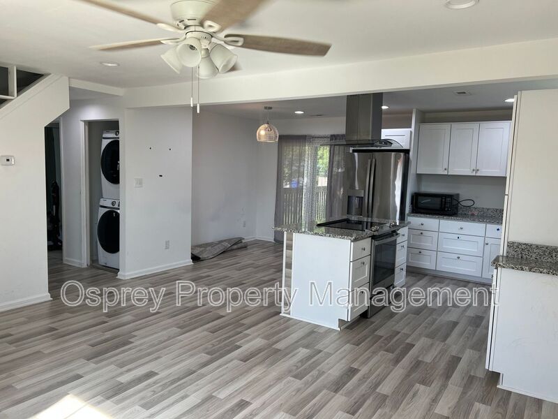 Welcome to this beautiful home located in the heart of Portsmouth 