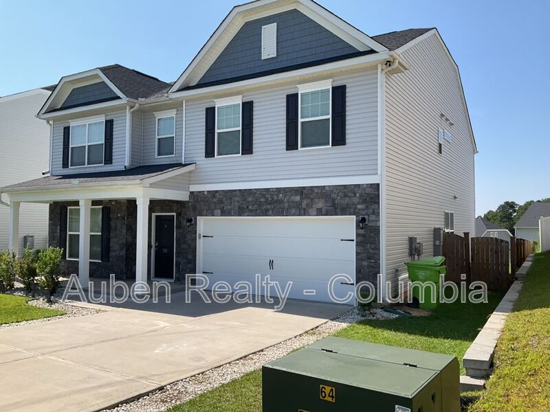 Blythewood House: 511 Rhine Falls Ln