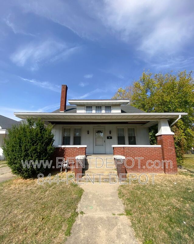 Evansville House: 416 E. Riverside Dr