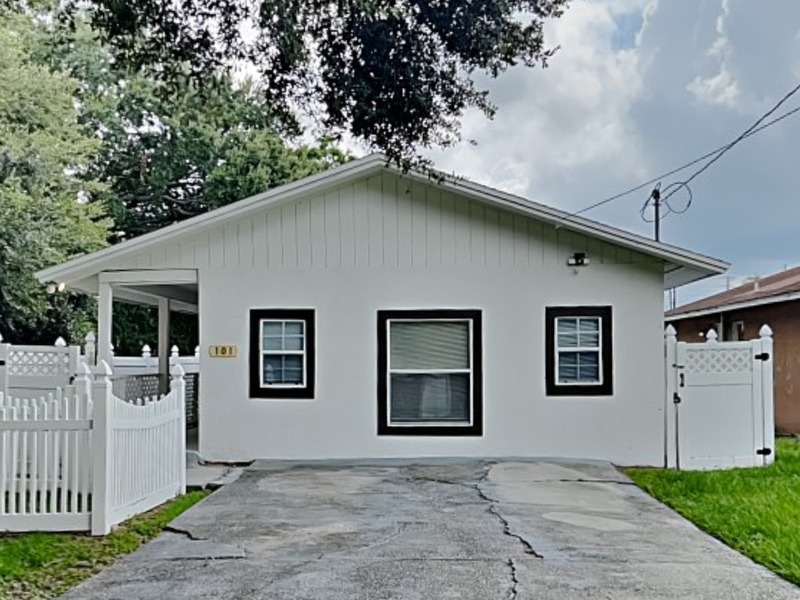 Orlando House: 101 Samuel St