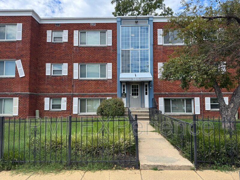 Hyattsville Condo: 3825 Hamilton Street