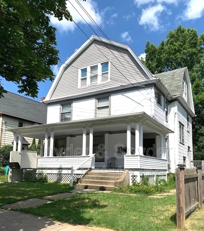 Akron House: 191 Rhodes Avenue