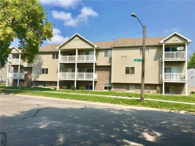 Ames Condo: 215 Jewel Drive - 6
