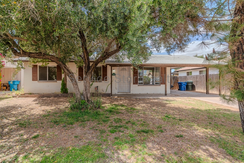 Phoenix House: 14626 N 38th St