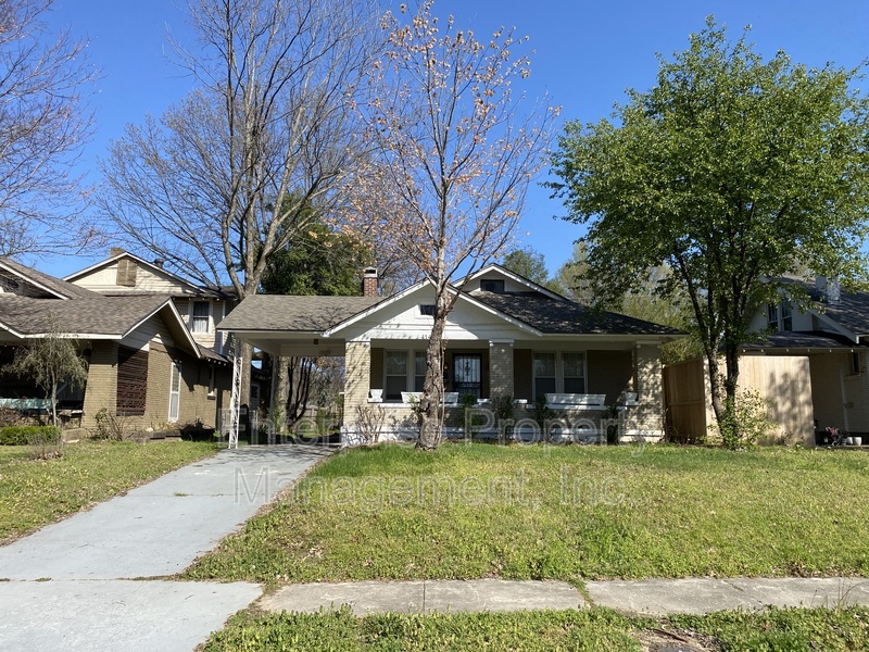 Memphis House: 414 N Willet St