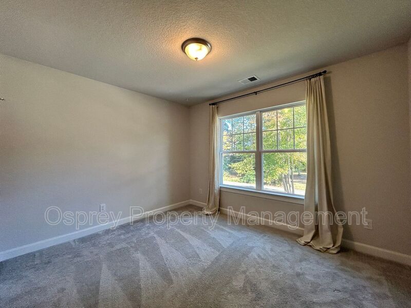 Rent Special Alert! Move in by Christmas and enjoy 1/2 off January's rent! - Photo 19