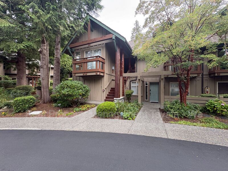 Blaine Condo: 5416 Snow Goose Ln