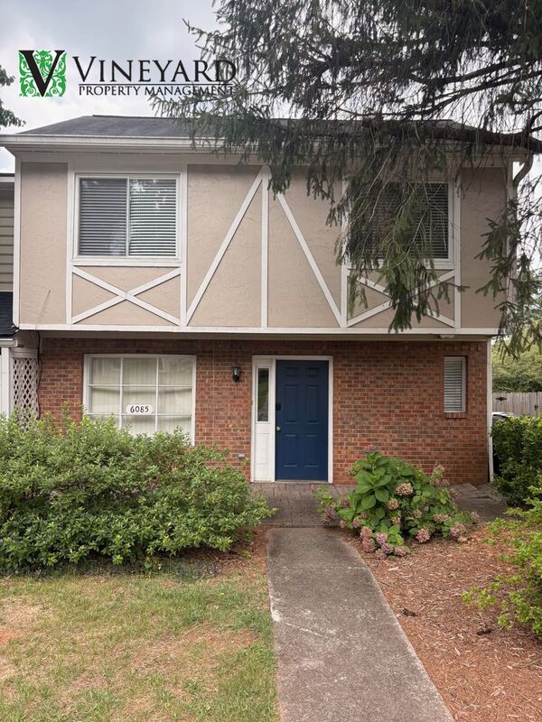 Kennesaw Townhome: 6085 Sand Wedge Circle NW