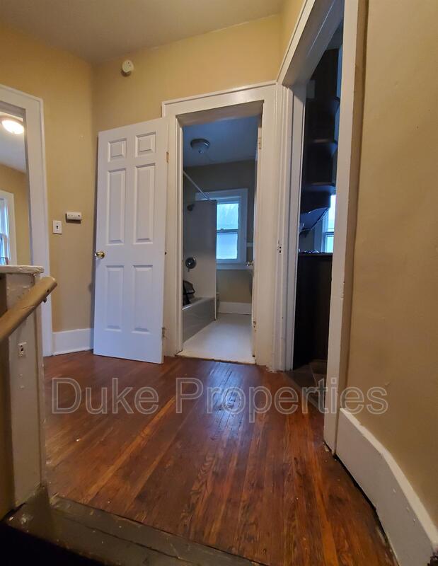 Rochester Condo: 10 Edgeland