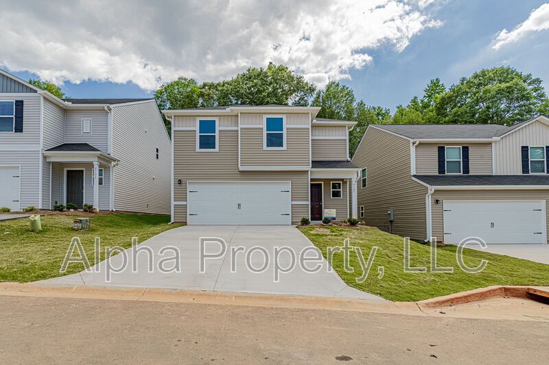 Boiling Springs House: 4107 Garrison Ln