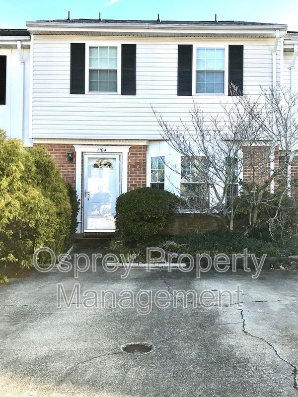 Charming 3-Bedroom Townhome in VB "ASK ABOUT OUR ZERO DEPOSIT" - Photo 1