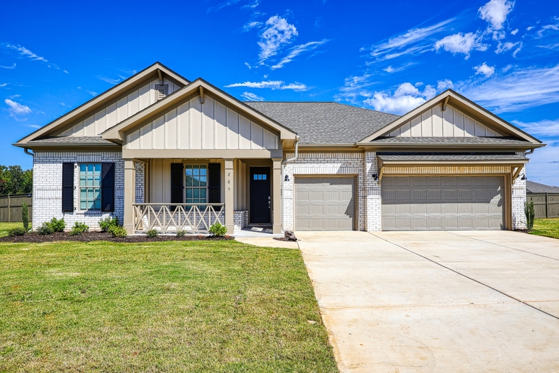 Madison House: 102 Clift Creek Drive