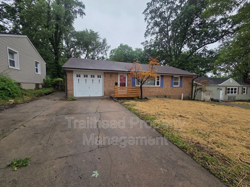 Independence House: 9613 E 25th Ter S