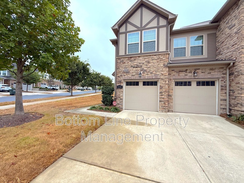 Charlotte Townhome: 5688 Garrow Glen Rd
