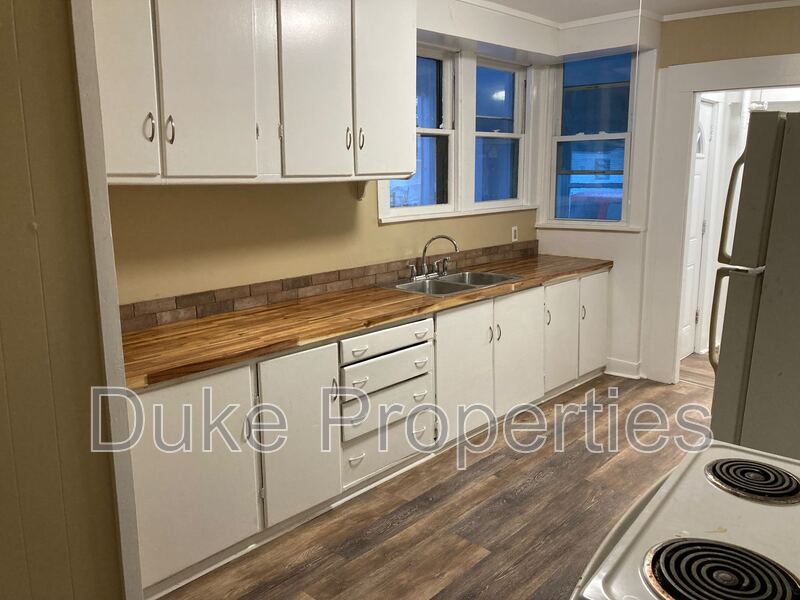 Albion Condo: 431 W. State Street