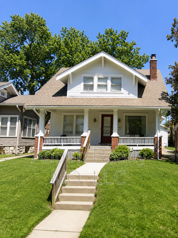 Kansas City House: 5317 Charlotte St.