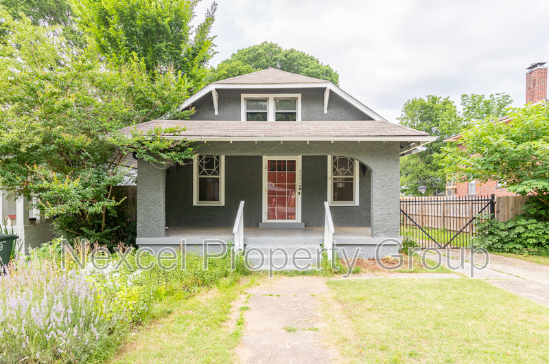Memphis House: 2004 Walker Ave.,