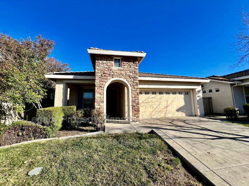 Sacramento House: 1843 Dawnelle Way