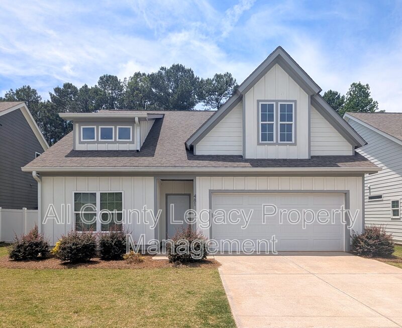 Athens House: 481 O' Conner Blvd