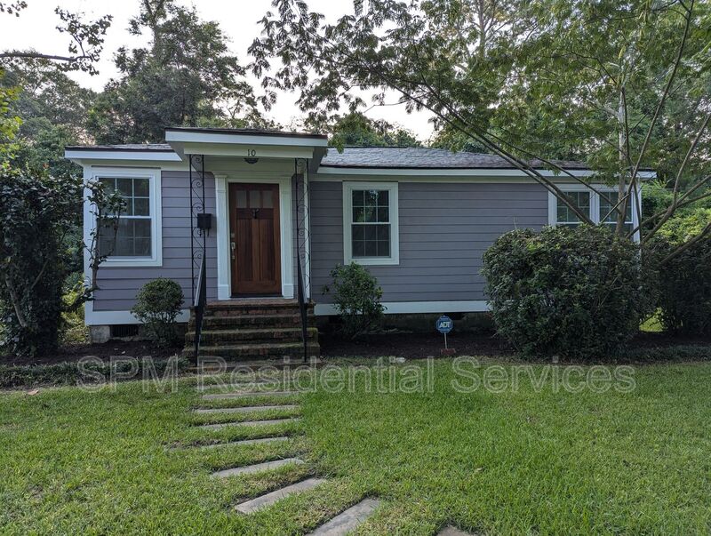 Wilmington House: 10 Barnard Dr