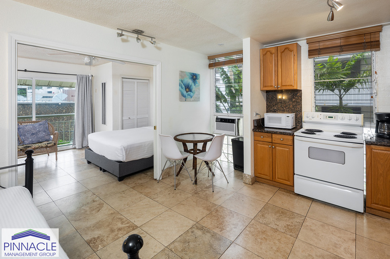 Honolulu Condo: 240 Liliuokalani Ave #302