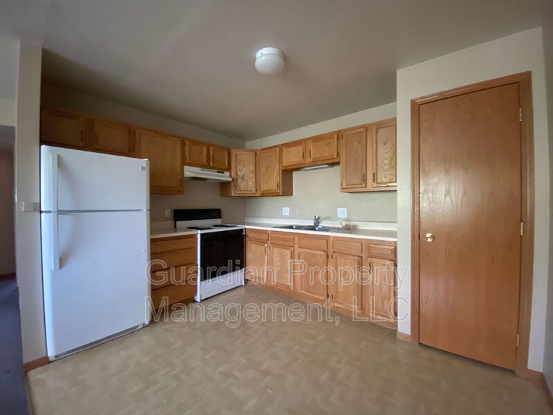 Maryville House: 1005 N Buchanan Street